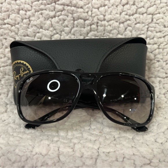 Ray Ban – RB4128 - Picture 6 of 6